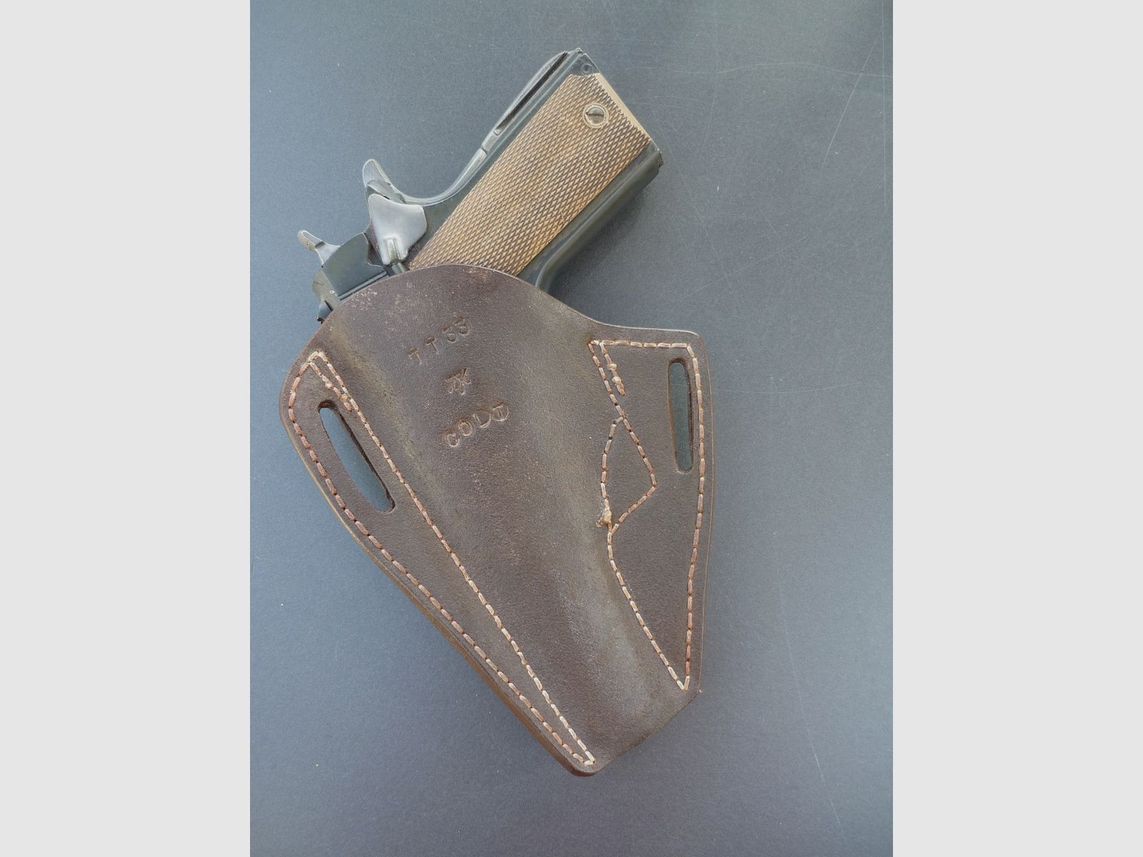 HKDesign Holster Art. Nr. 015 ,Pancake Holster für Colt  / TT33  - Rechtshänder 
