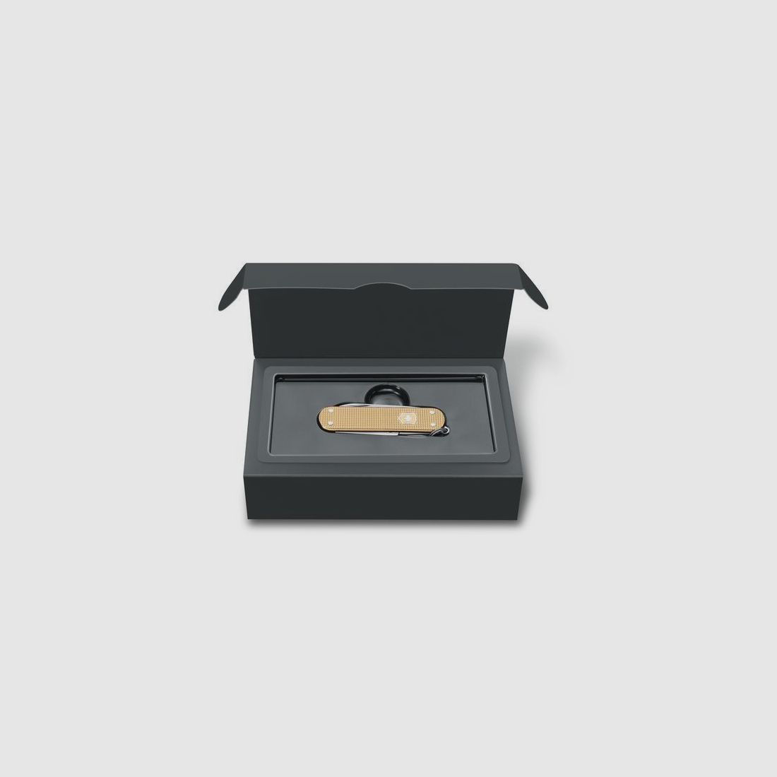 Victorinox Classic Alox Limited Edition 2019, Bild 3 von 3