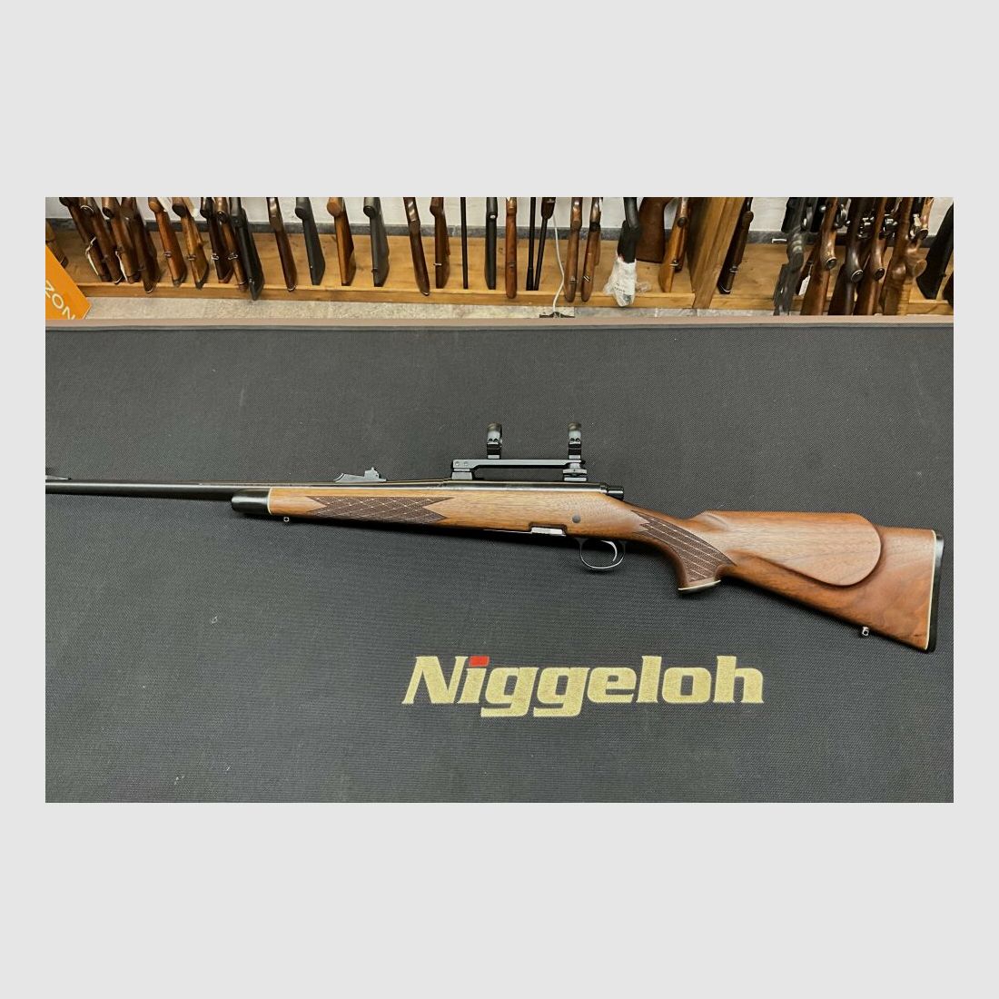 Remington 700 mit Montage .30-06Spring