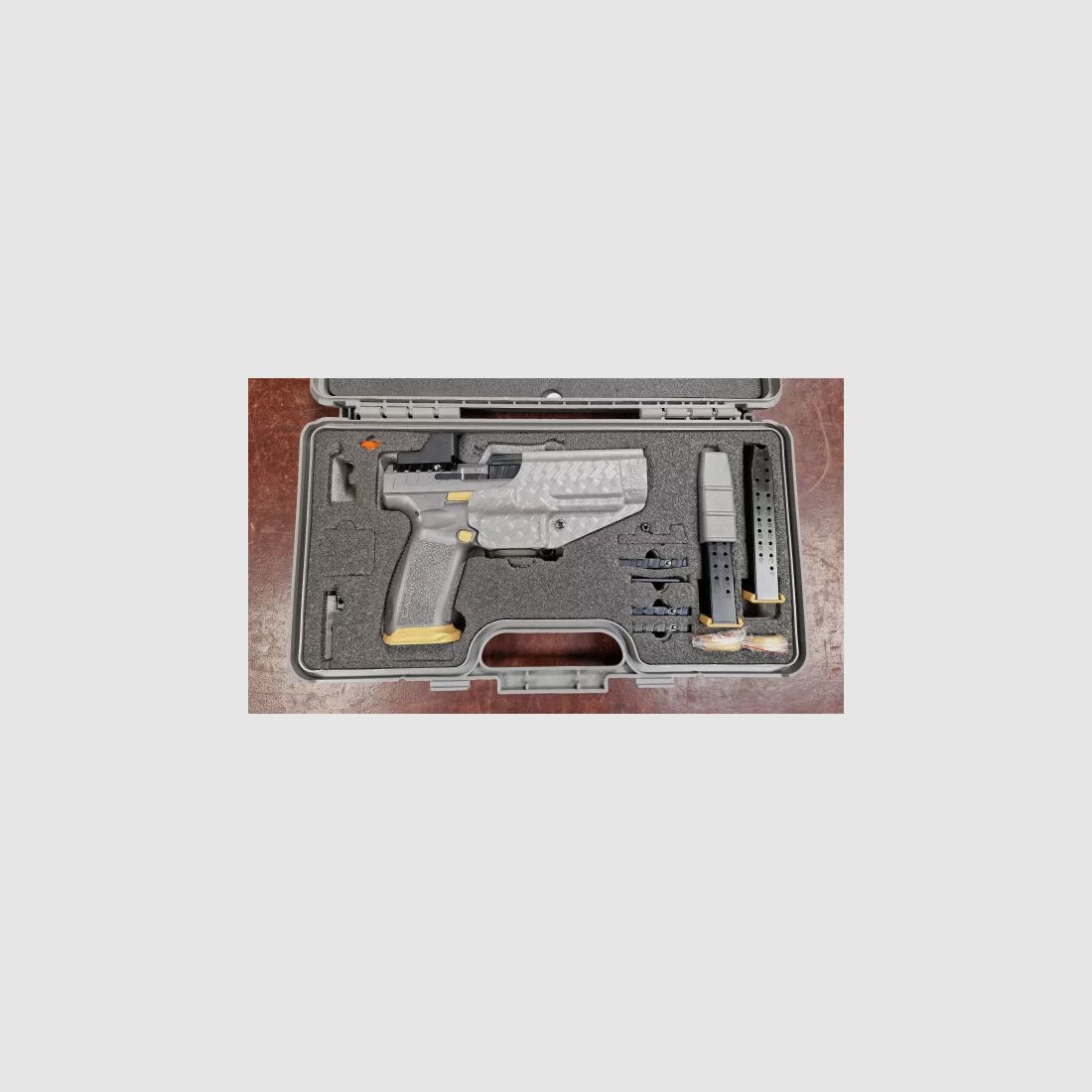 Used - Pistol TP9 SFX Rival Grey Cal.9x19 + Red dot sight MO1 CANIK, image 3 of 7