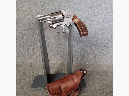 Smith & Wesson model 60