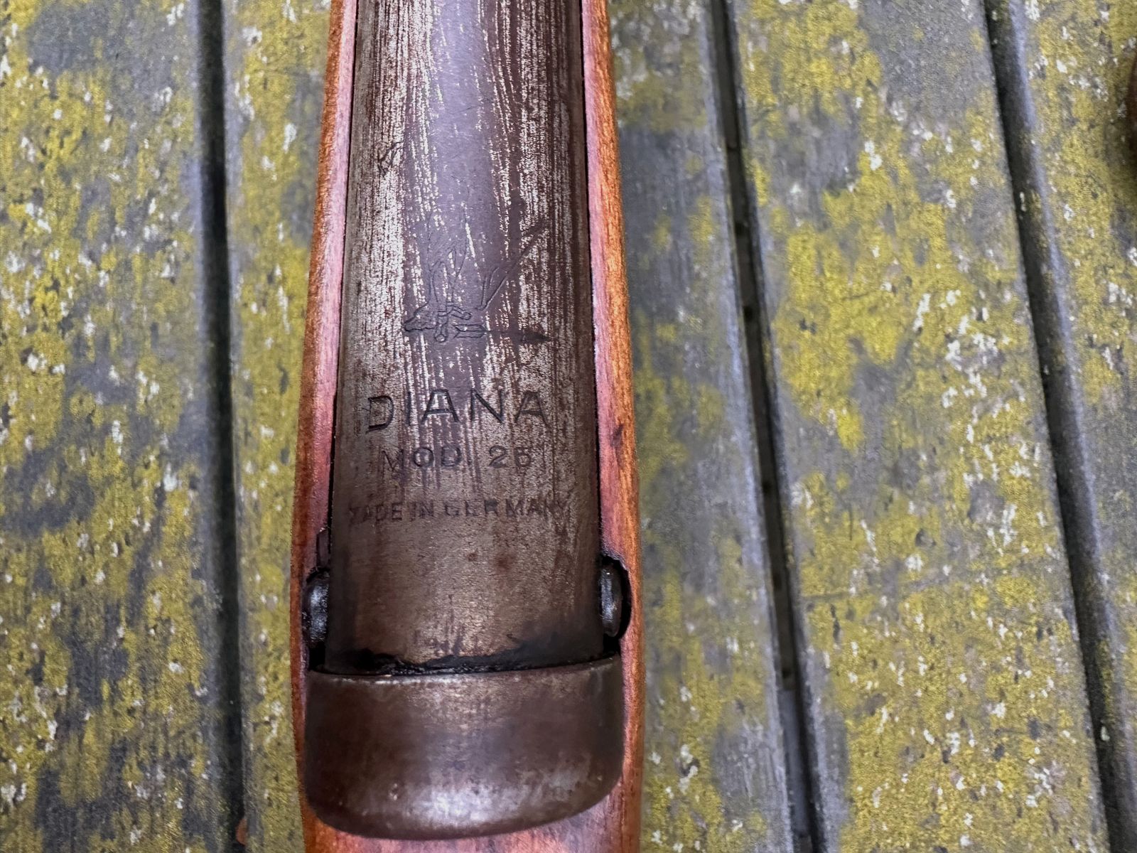 2 pièces de vieux fusil à air comprimé Knicker Diana 25 RDA et avant 1945 D.R.G.M. provenant d'une succession