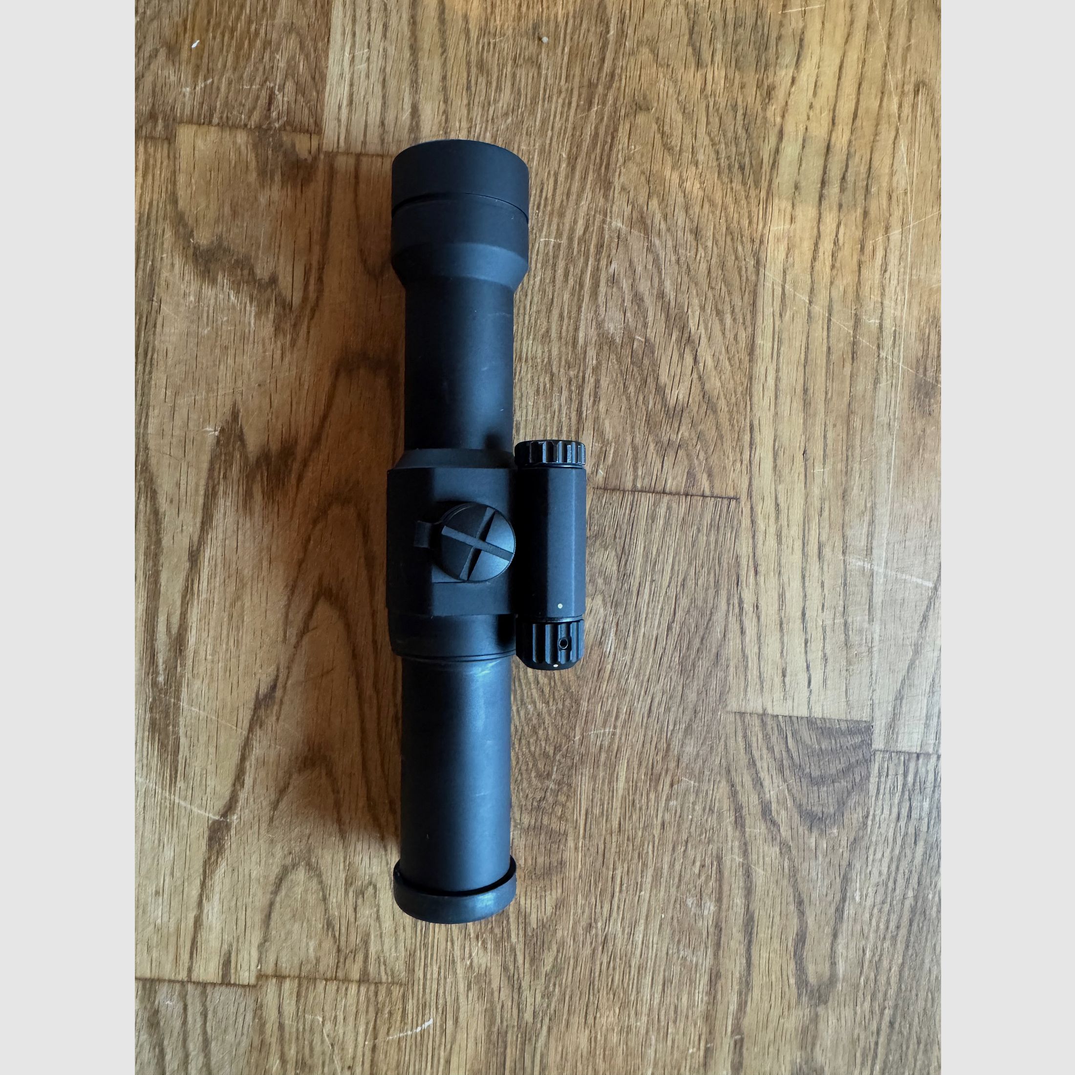 Aimpoint 9000L – 2 MOA Leuchtpunktvisier
