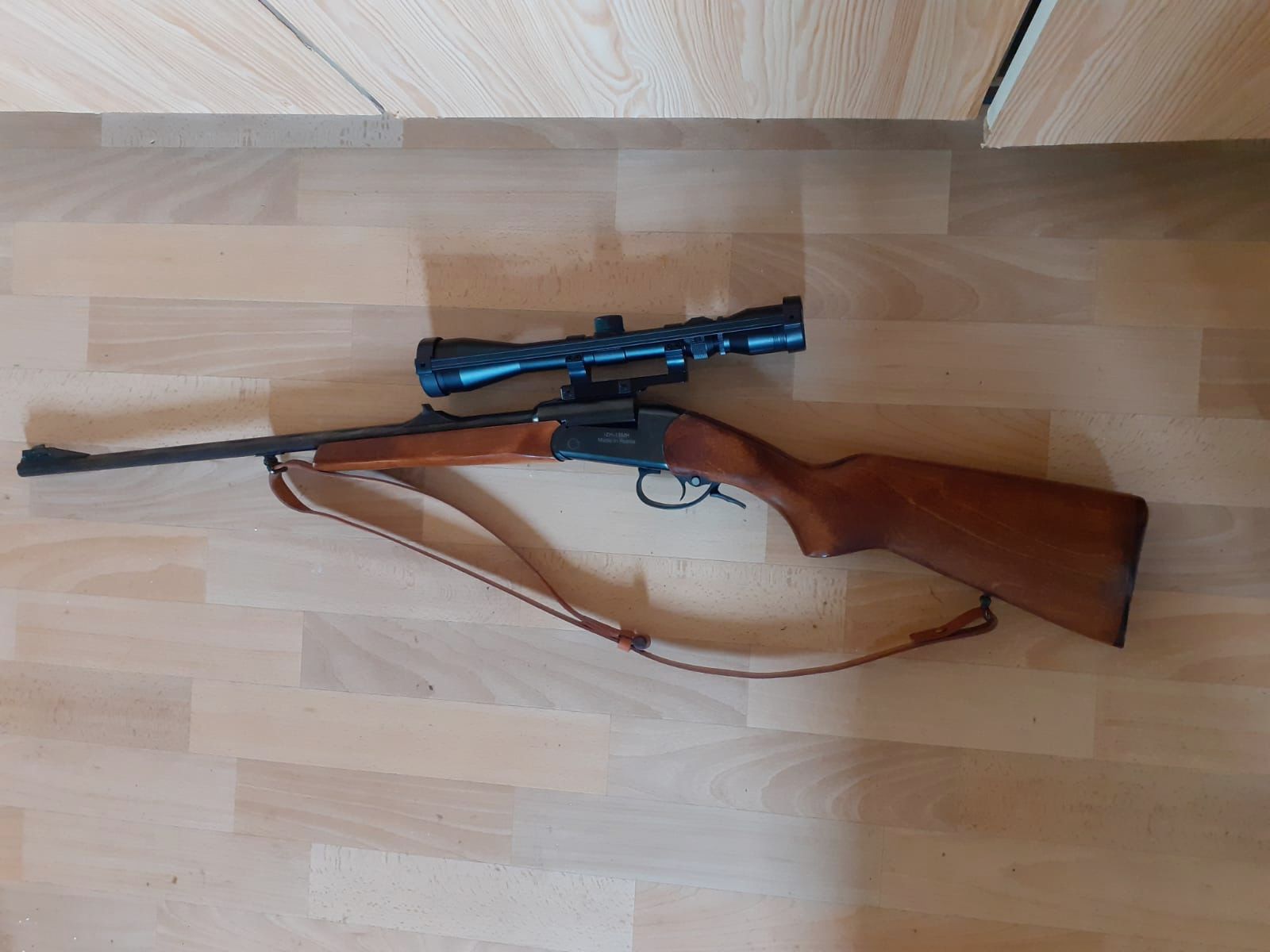 Rifle Baikal de un solo tiro 222 Rem. con mira telescópica 3-9x40