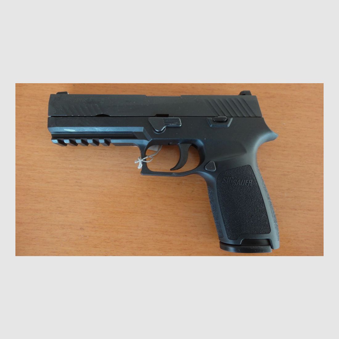 Sig Sauer SL-Pistole P 320 Fullsize Cal. 9x19 mm