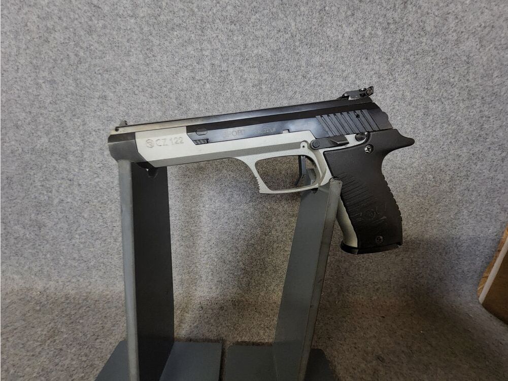 CZ- 122