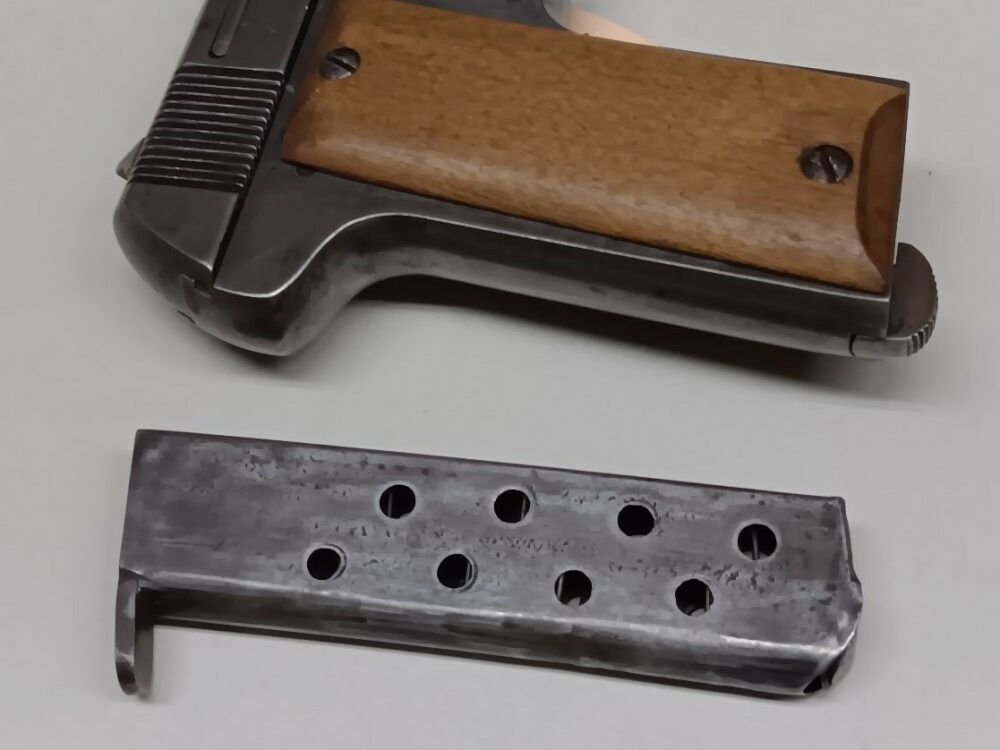 Ruby - Spanje 1914 Automatisch Pistool " Militair "