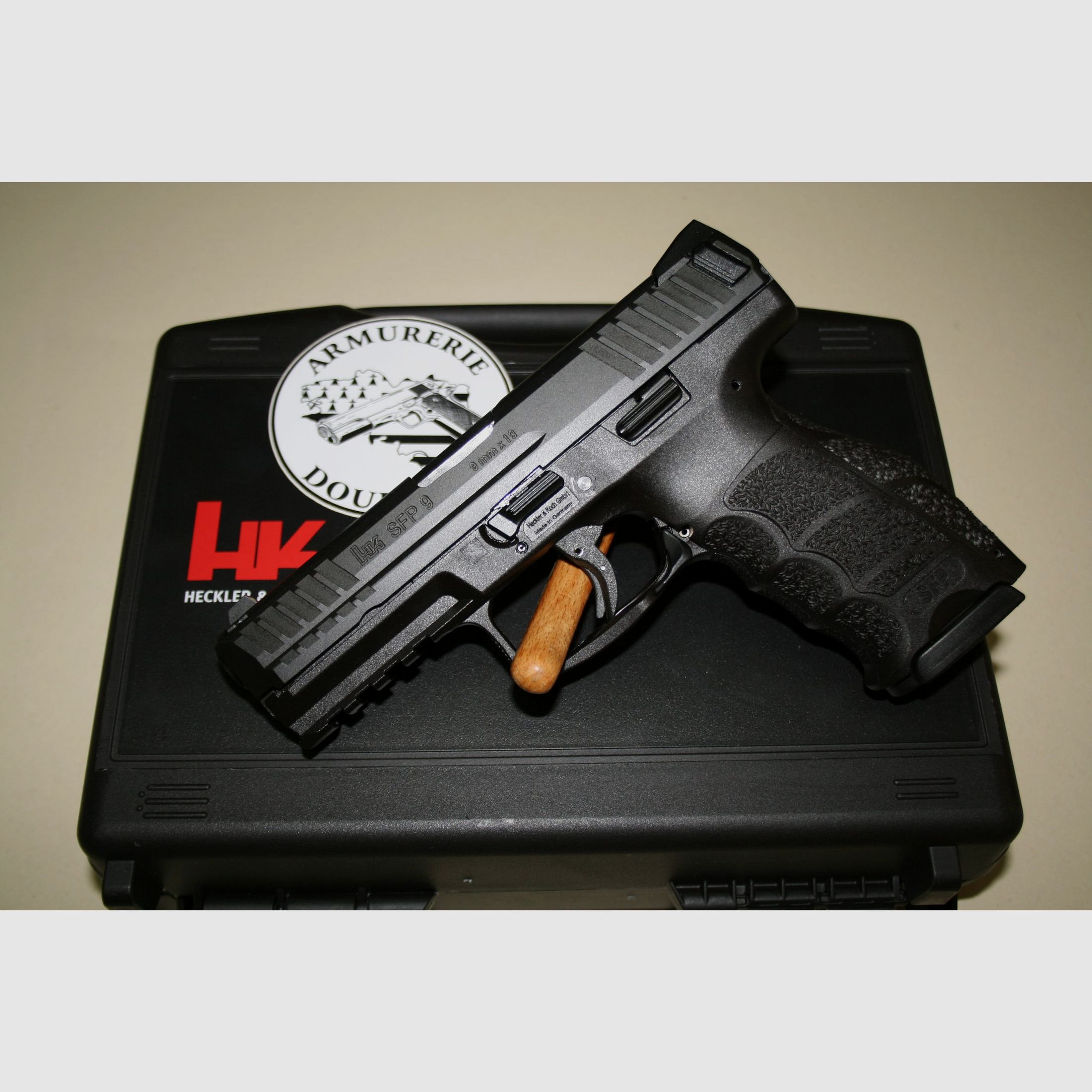 Pistole Hk SFP9 SF Kal. 9×19 Paddle-Version, Bild 1 von 6