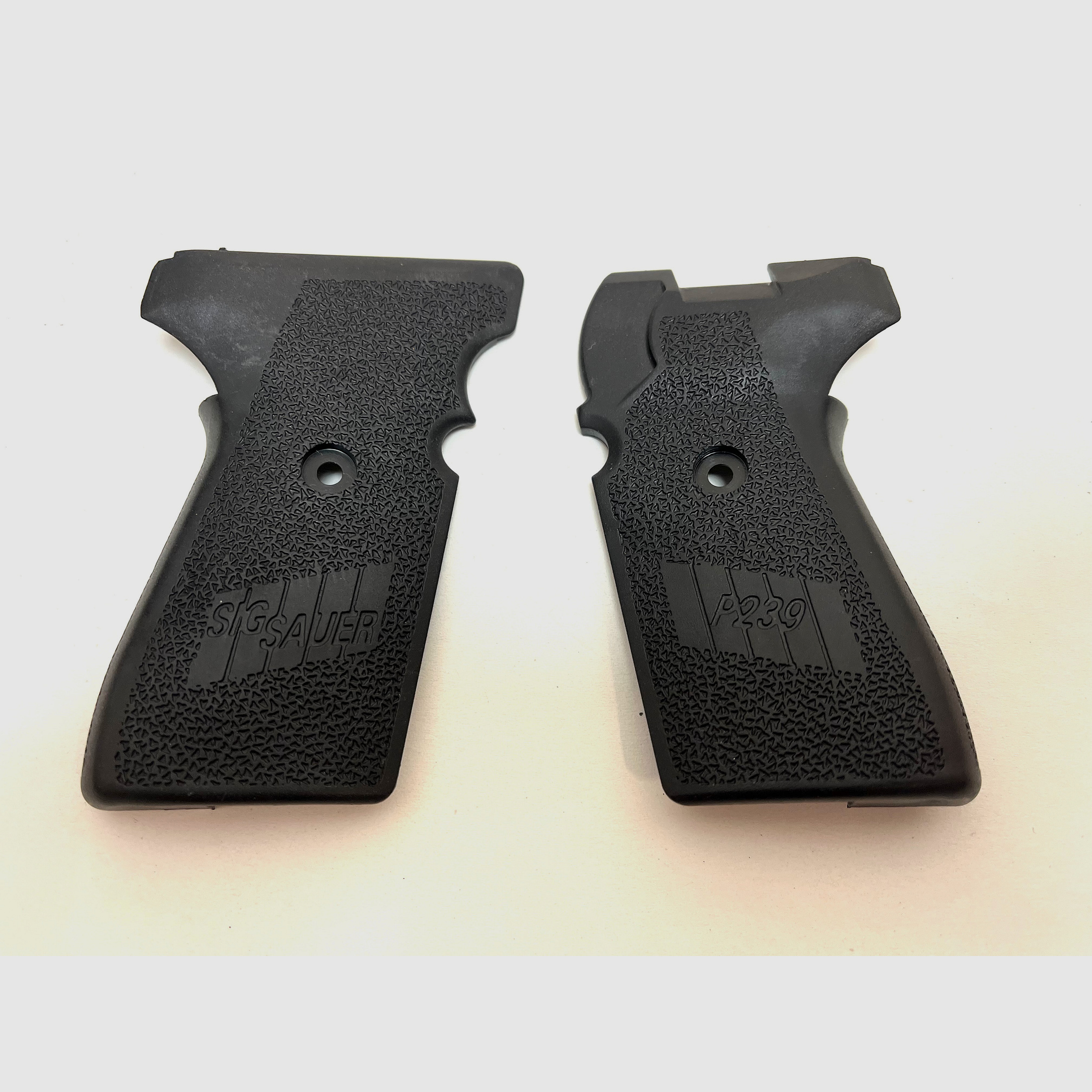 ••• Sig Sauer P239 grip panels - original •••