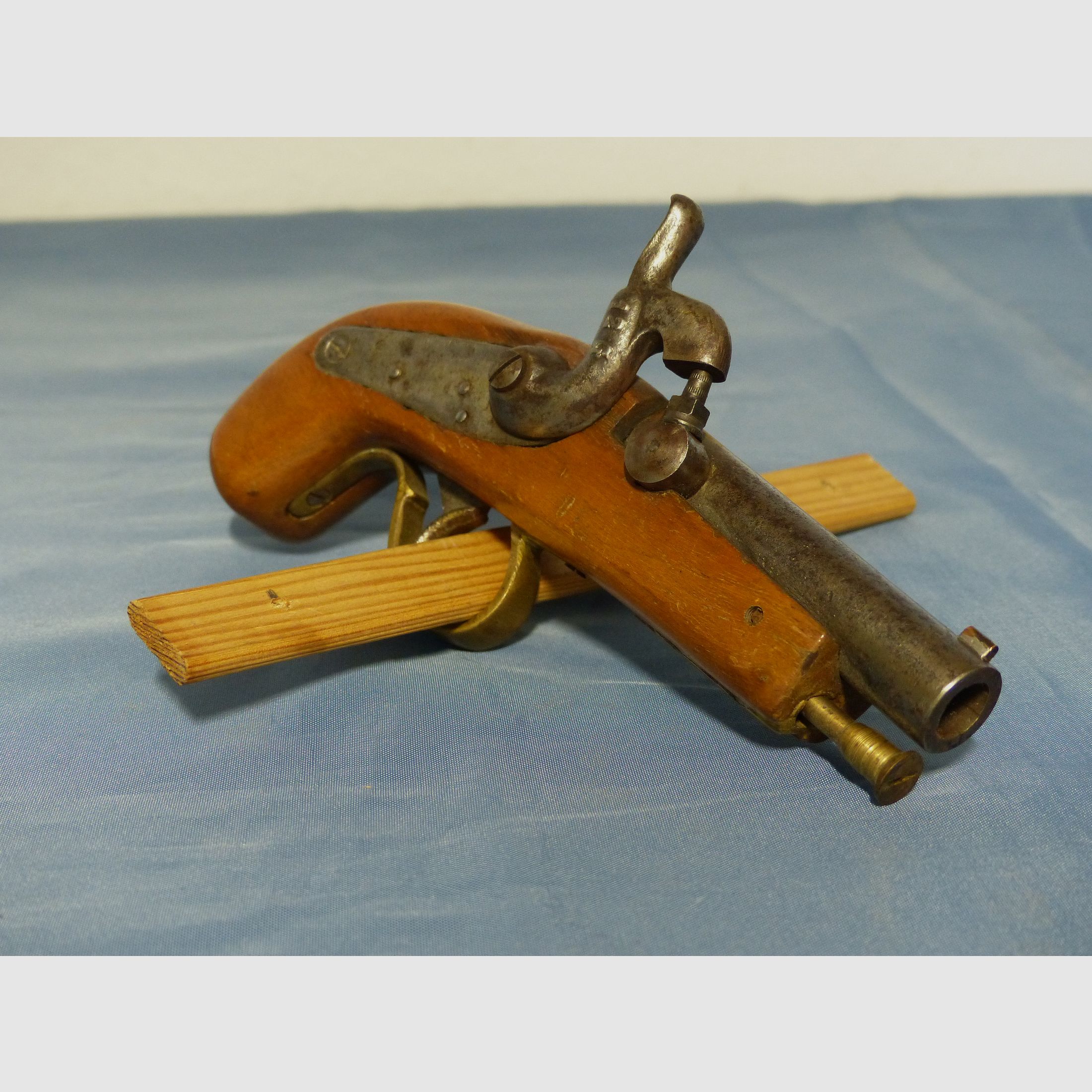 Vorderlader Perkussion Pistole Derringer antik vintage