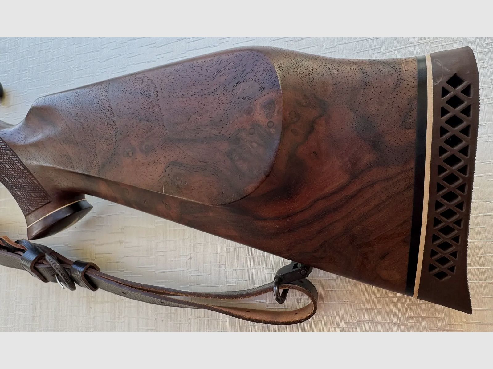 Weatherby Mark V rifle calibre 7×64