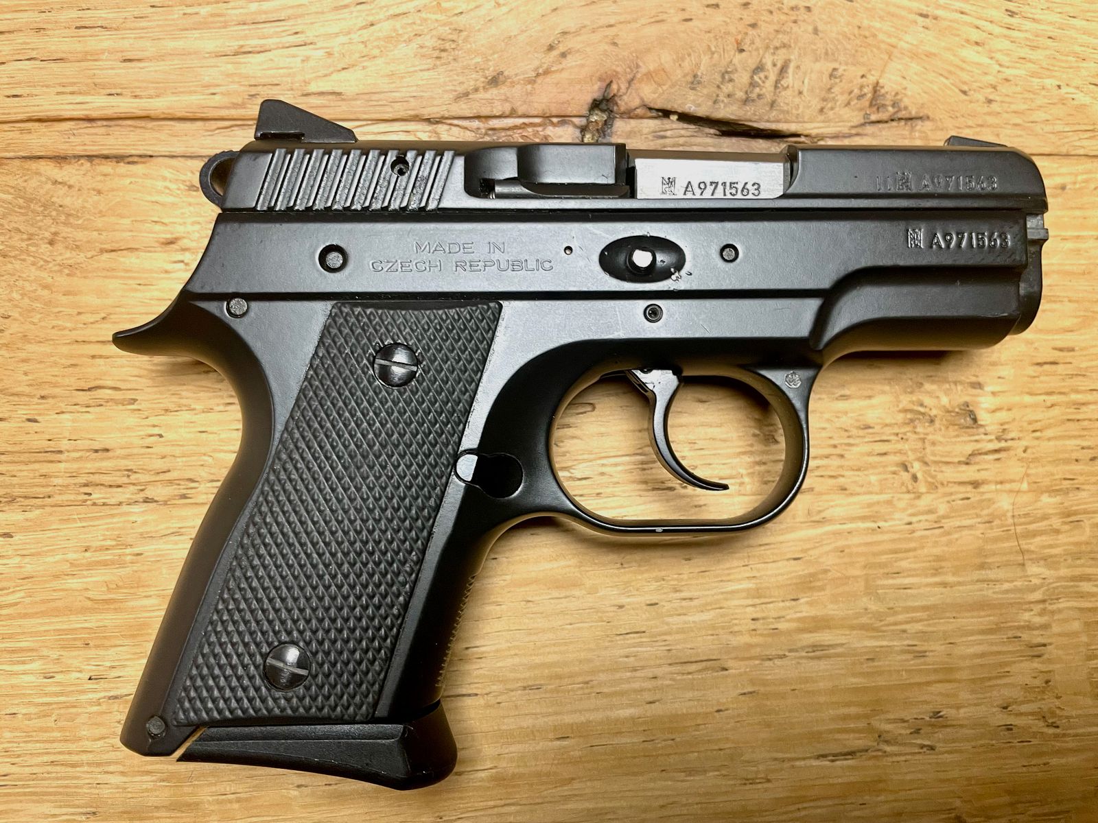 Pistolet subcompact CZ 2075 RAMI - 9mm Luger