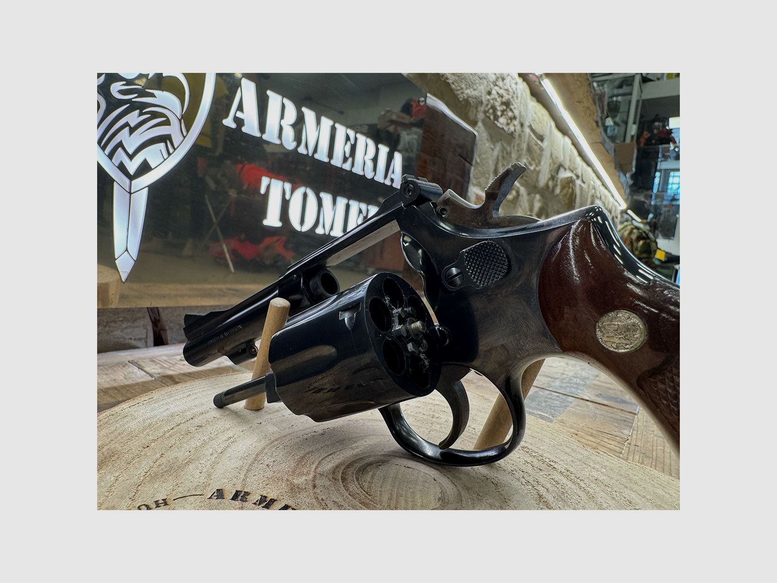 USED – REVOLVER – SMITH & WESSON MOD. 15-3 | 4″ cal. 38 SPECIAL, image 4 of 5