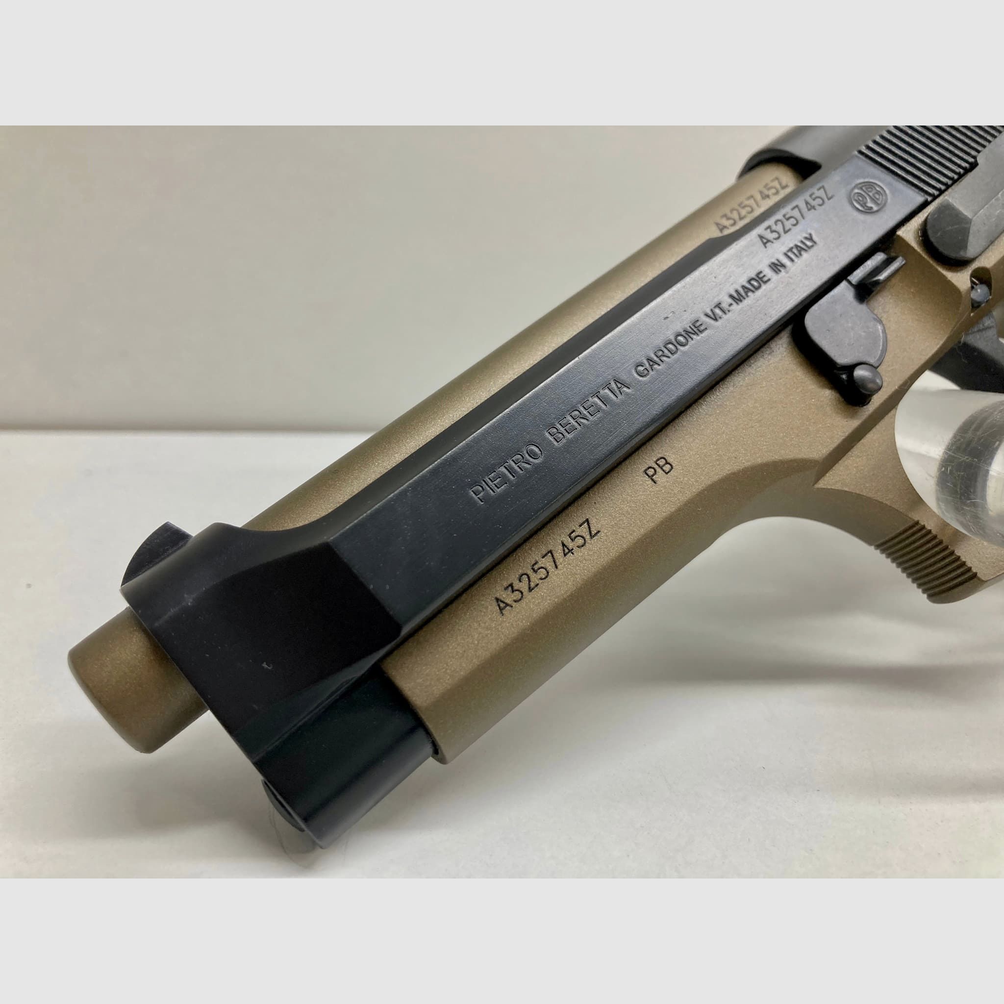 BERETTA 92FS Brons