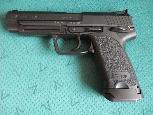 Pistole Heckler & Koch USP Expert 9mm Luger mit Koffer und Magazin	 USP Expert