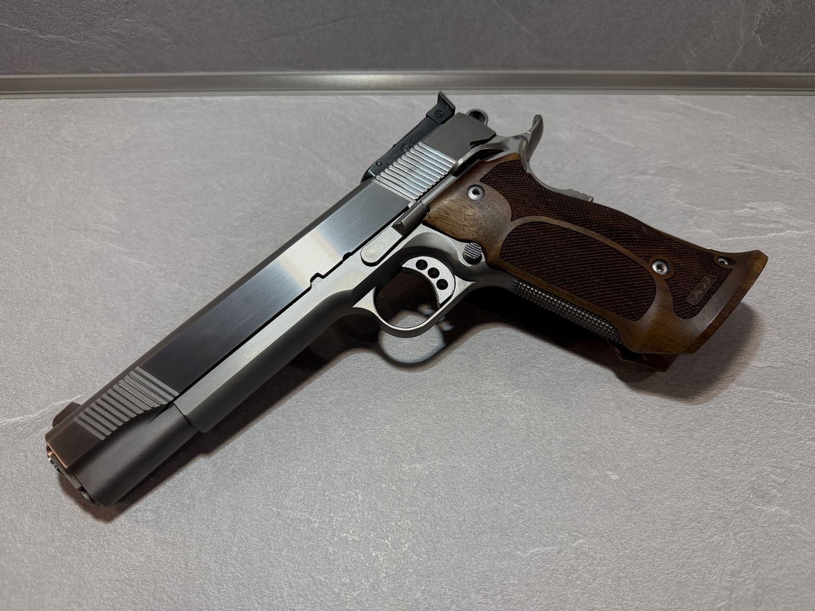 1911 HPS Ziel 6 " Exclusiv  45 Auto / 45 ACP  Aristokrat Visier, Nill Master usw.