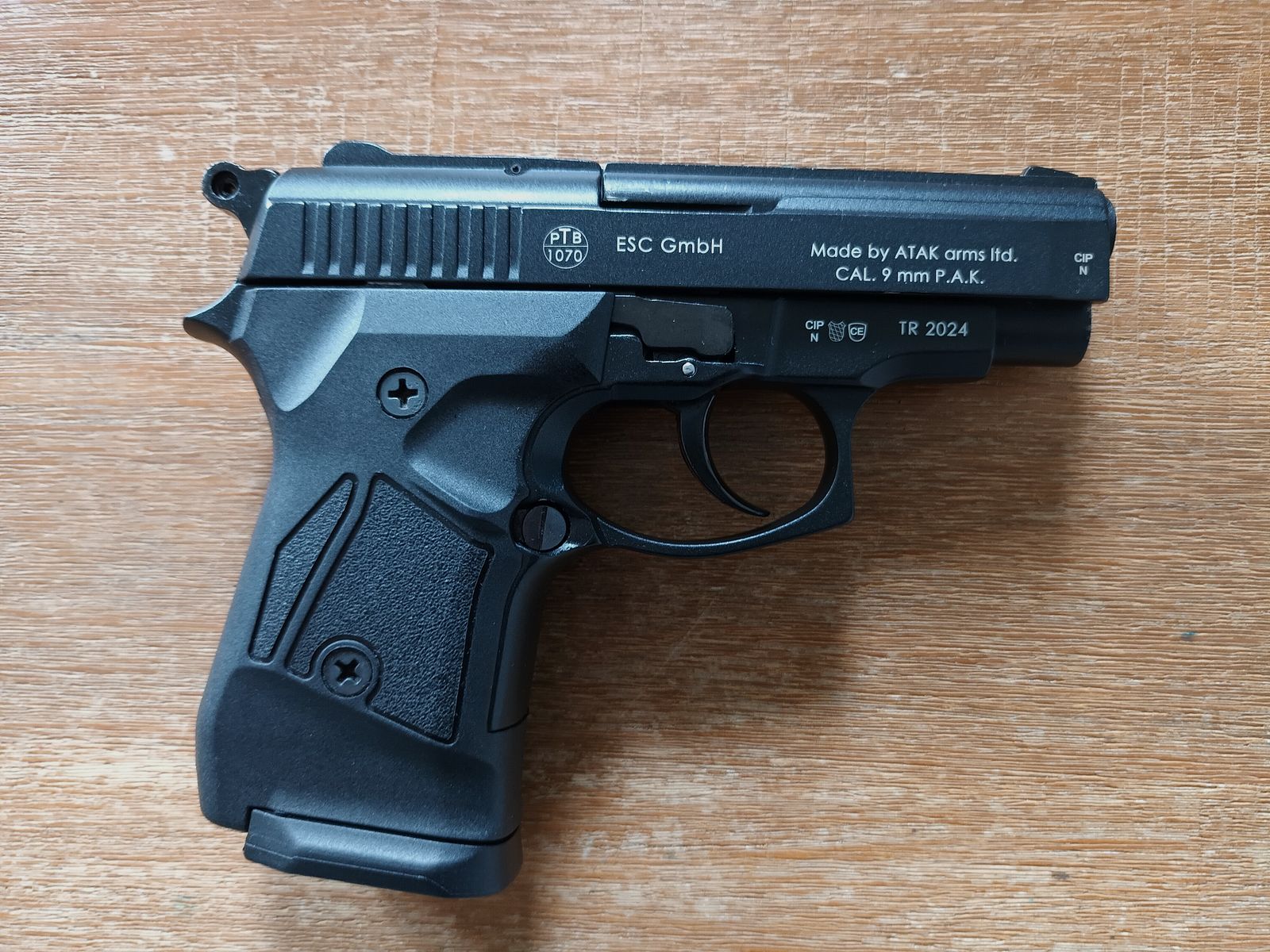 Zoraki 914-P Schreckschusspistole 9mm P.A.K. geblauwde + tweede magazijn
