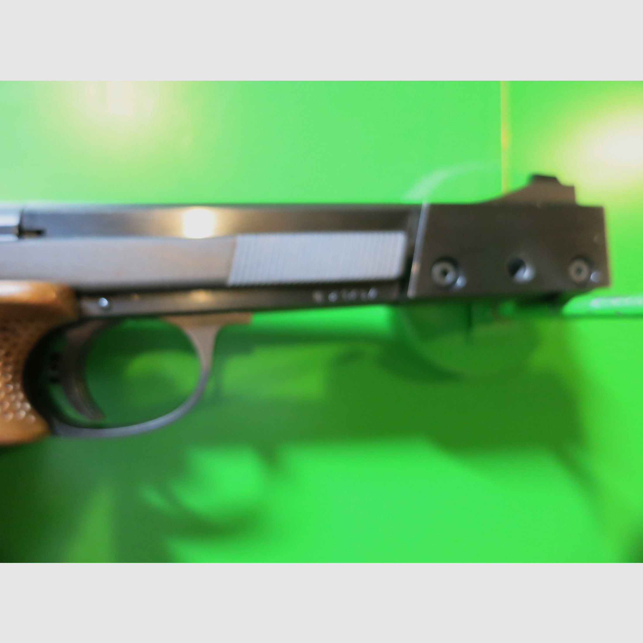 Hämmerli International 208, beste schweizer Ziel- Sportpistole, .22lr +Laufgewicht +Sportgriff       #72-