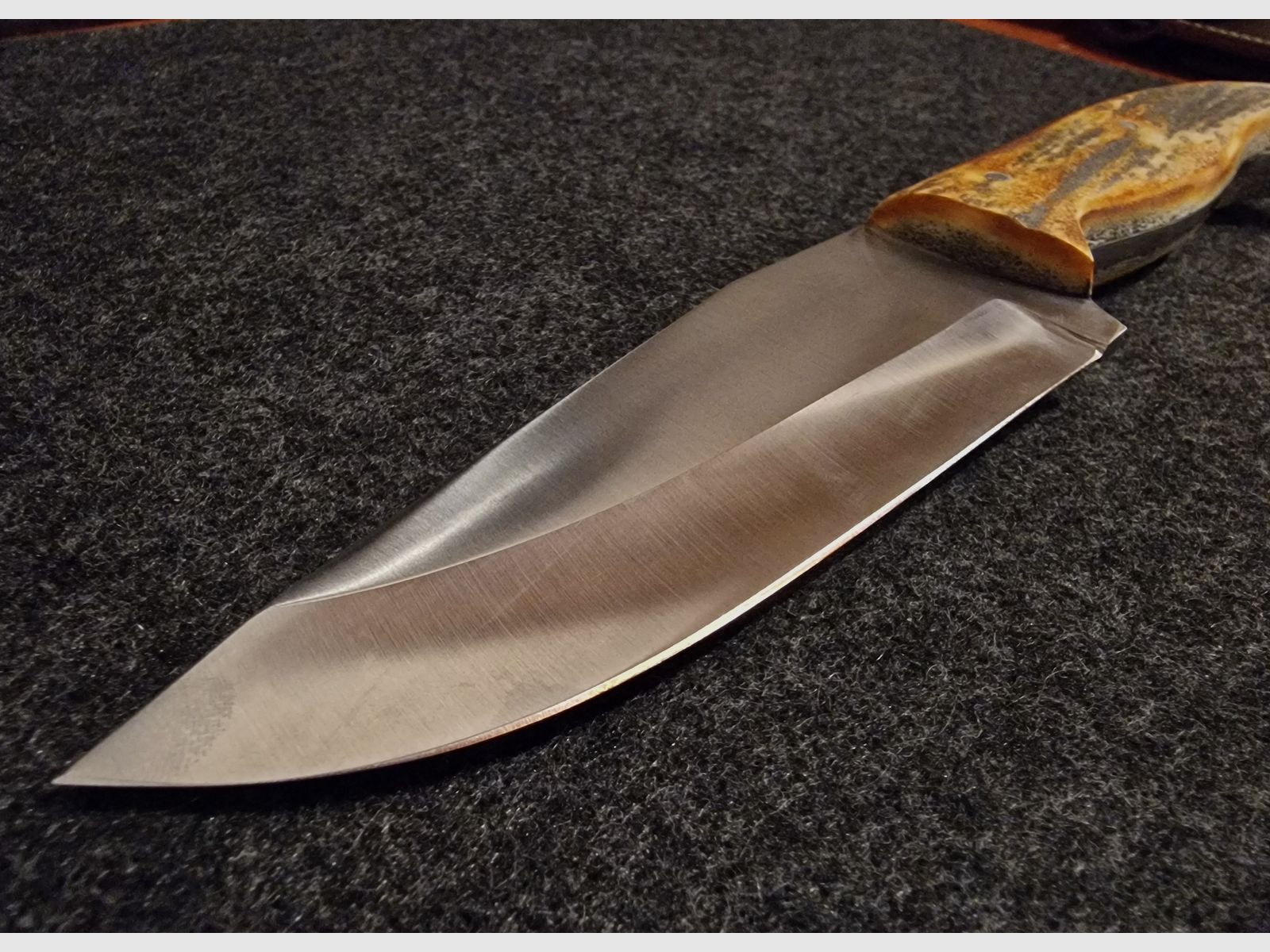 Handgefertigtes Jagdmesser aus Sürmene
