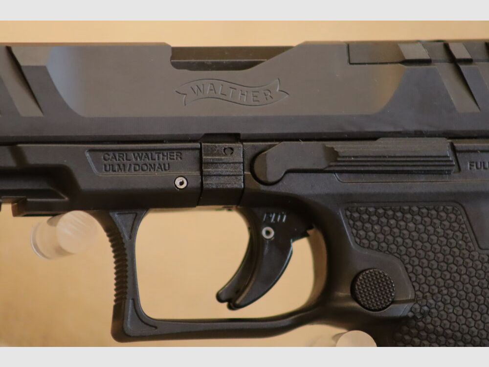 Walther Pistole PDP Full Size V2 – 5" OR, 20 Schuss 9mmLuger, mit 2 x 20 Schuss Magazin u. Magazintrichter