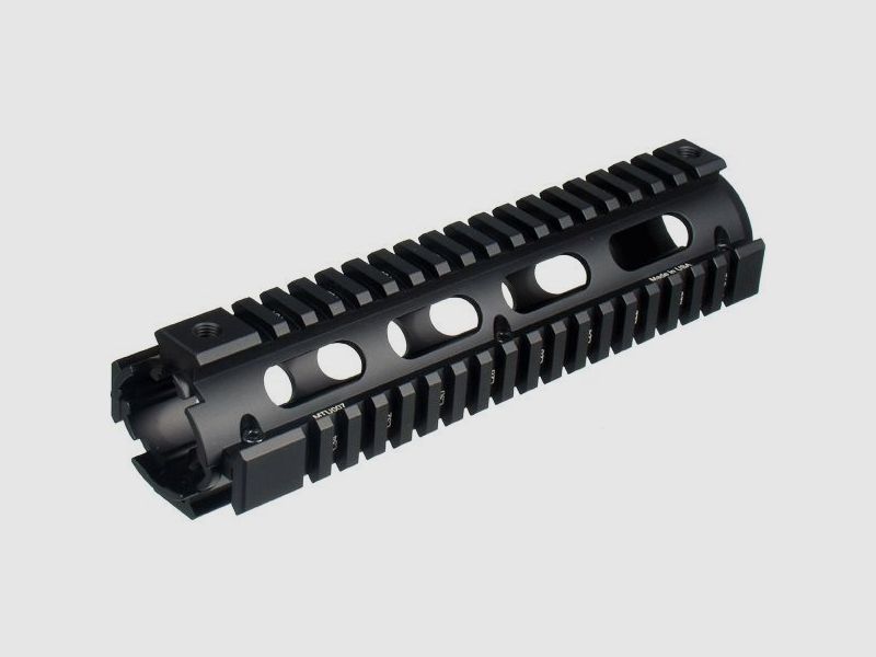 UTG PRO 9" AR-15 Drop-In Quad Rail Handschutz