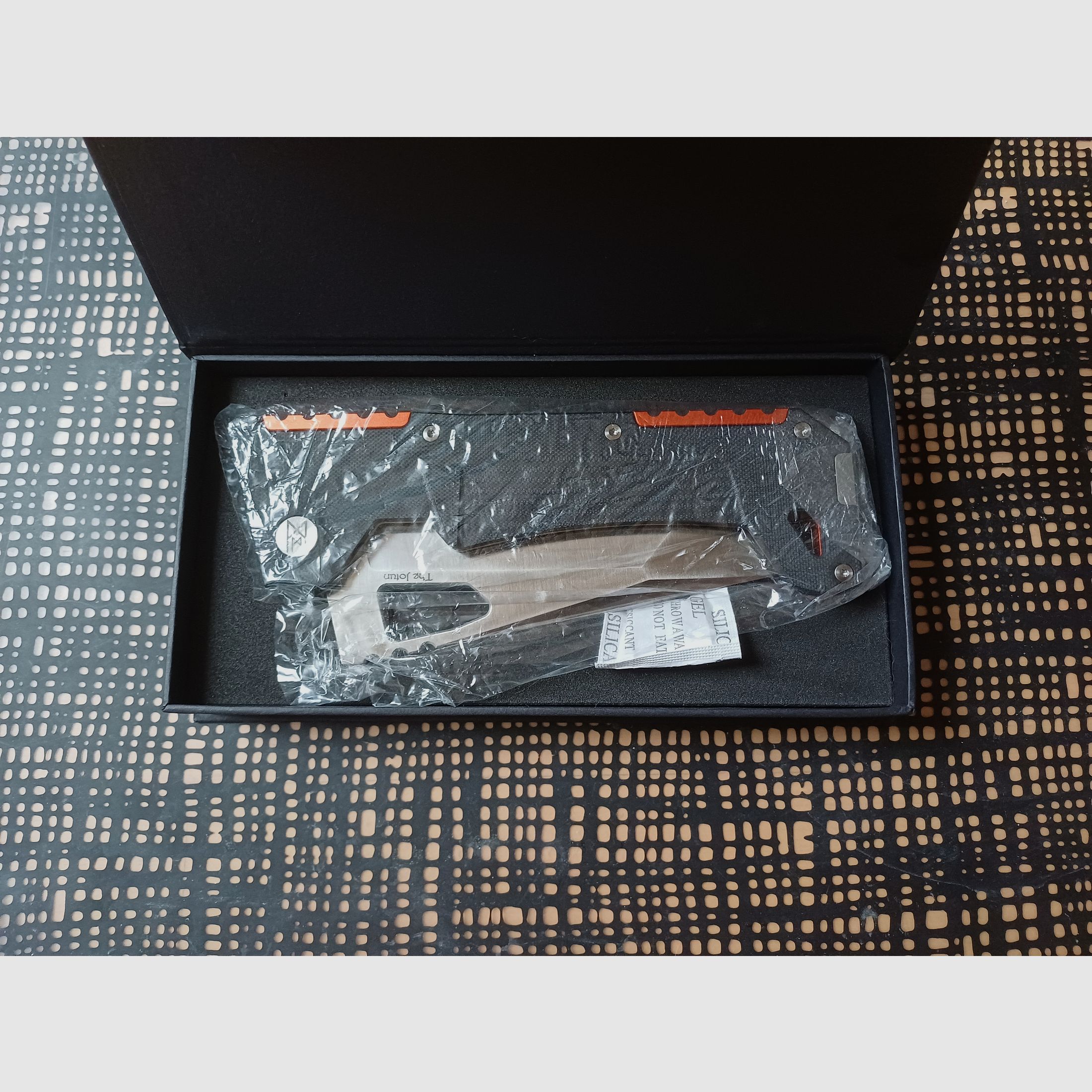 Colección de cuchillos Böker Midgards Cold Steel United Cutlery SOG MTech Micro OTF Jotun Crawford