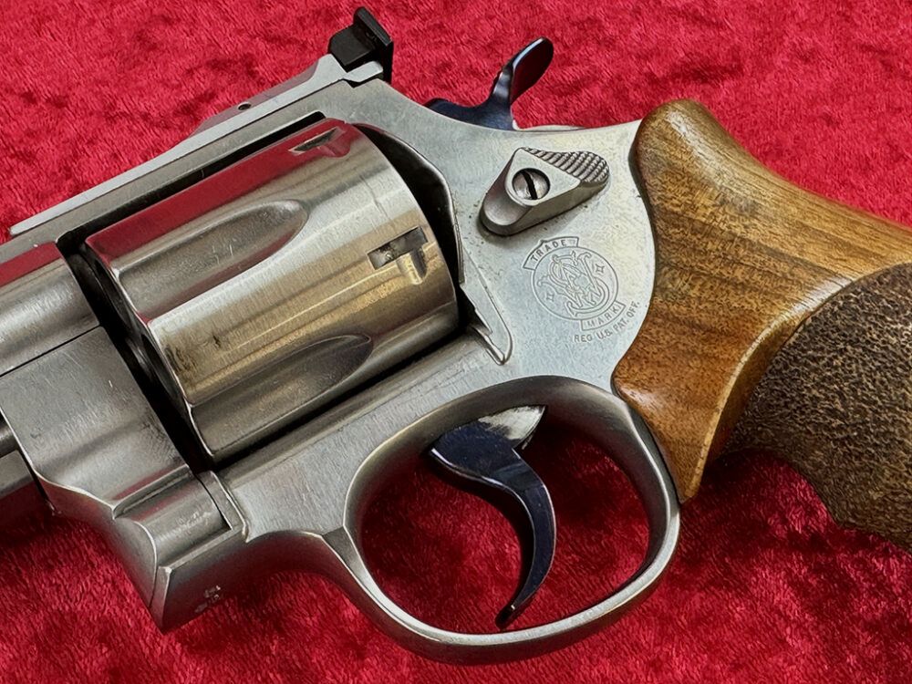 Smith & Wesson 629-5 Custom-Gun-Shop
