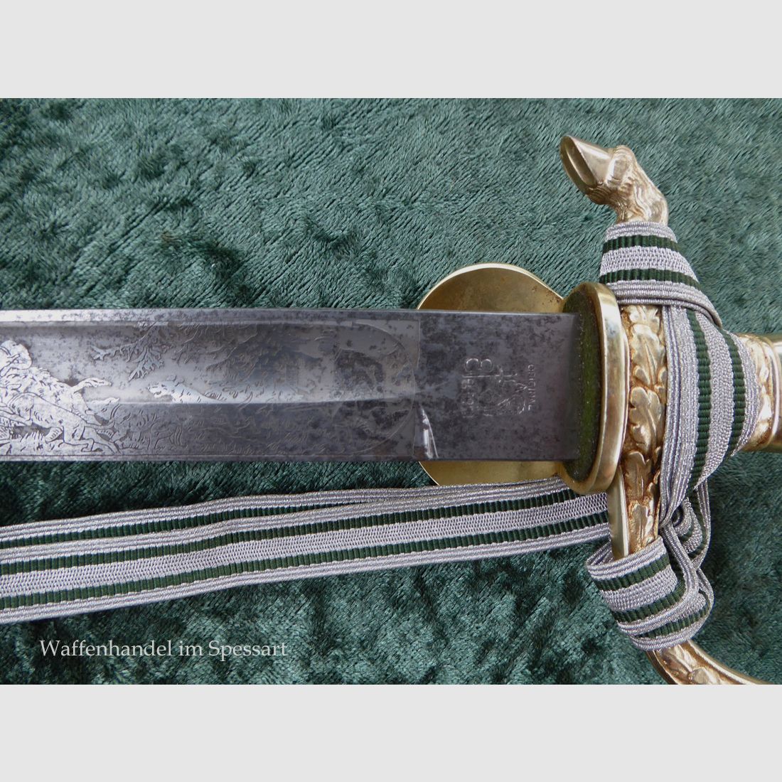 Stag knife with a guard vessel in ornate design from the time of World War II.