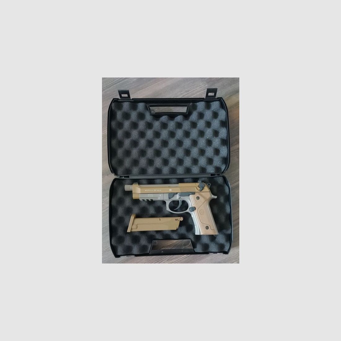 Komplettset Beretta M9 A3 FDE Softair-Co2-Pistole Kaliber 6 mm BB Blowback