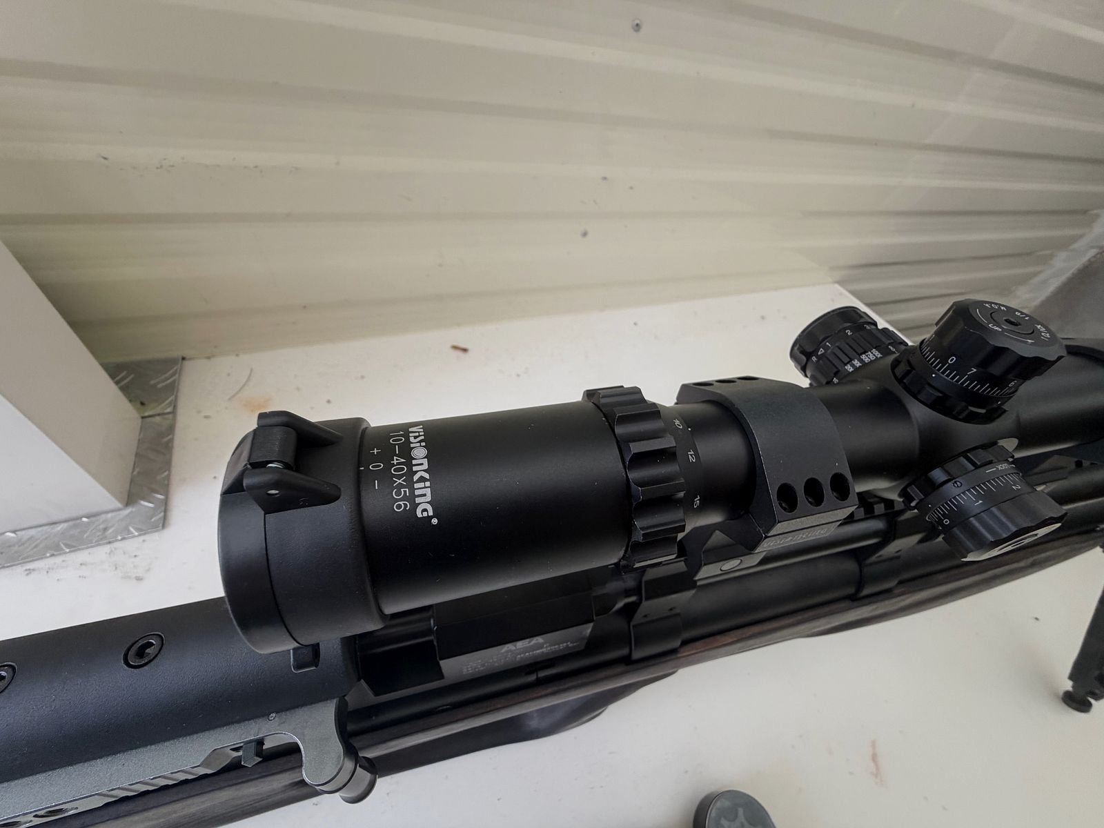 AEA Challenger Cal. 50 F-luchtgeweer met richtkijker Optiek 10-40x56 en tactical bipod