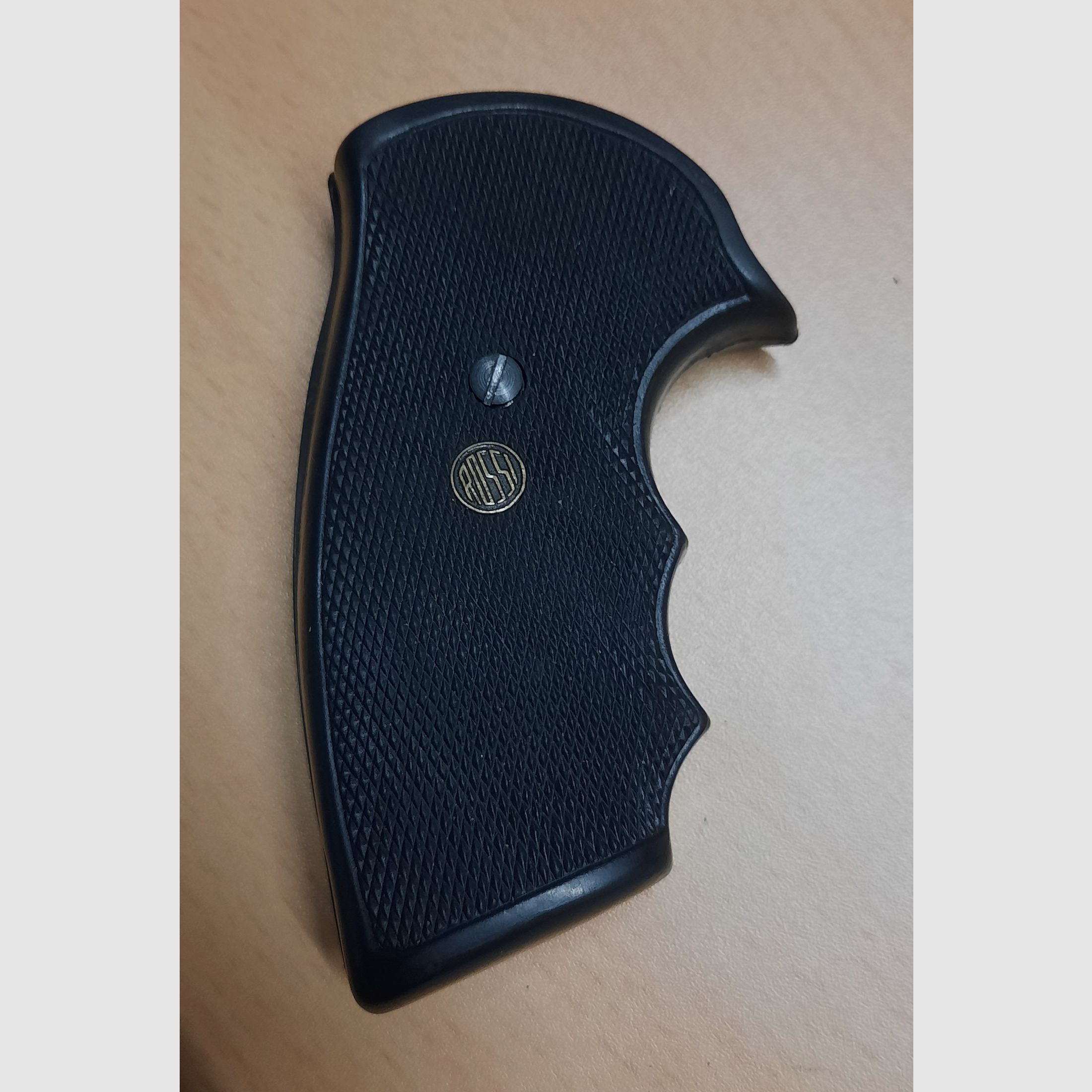 Rossi Revolver Griffschalen Gummi  von Rossi Pachmayr / Taurus, Bild 1 von 3