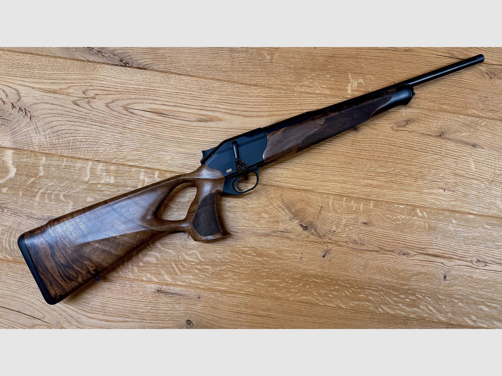 Blaser R8 Success / madera clase 4 / calibre y longitud de cañón a elección / oportunidad absoluta