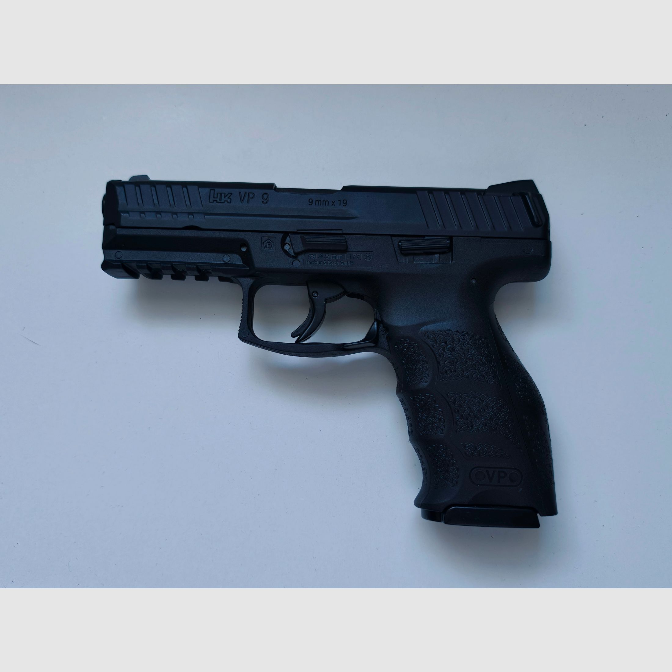 Heckler Koch VP9 pistola CO2 Blowback 4,5mm BB