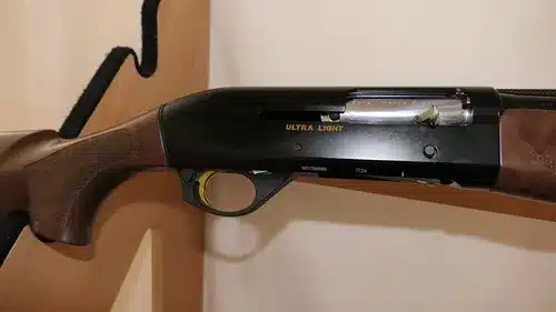 Fucile da caccia semiautomatico Benelli Montefeltro Ultralight cal 12/66cm, immagine 3 di 12