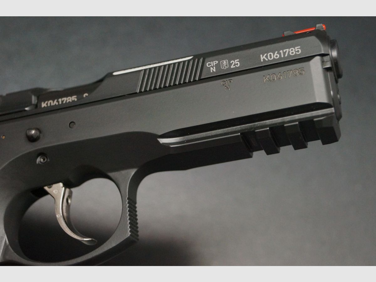 CZ SP-01 Shadow, Bild 2 von 5