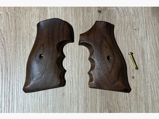Nussbaum Griffschale - S&W Revolver K-Rahmen - S.B.