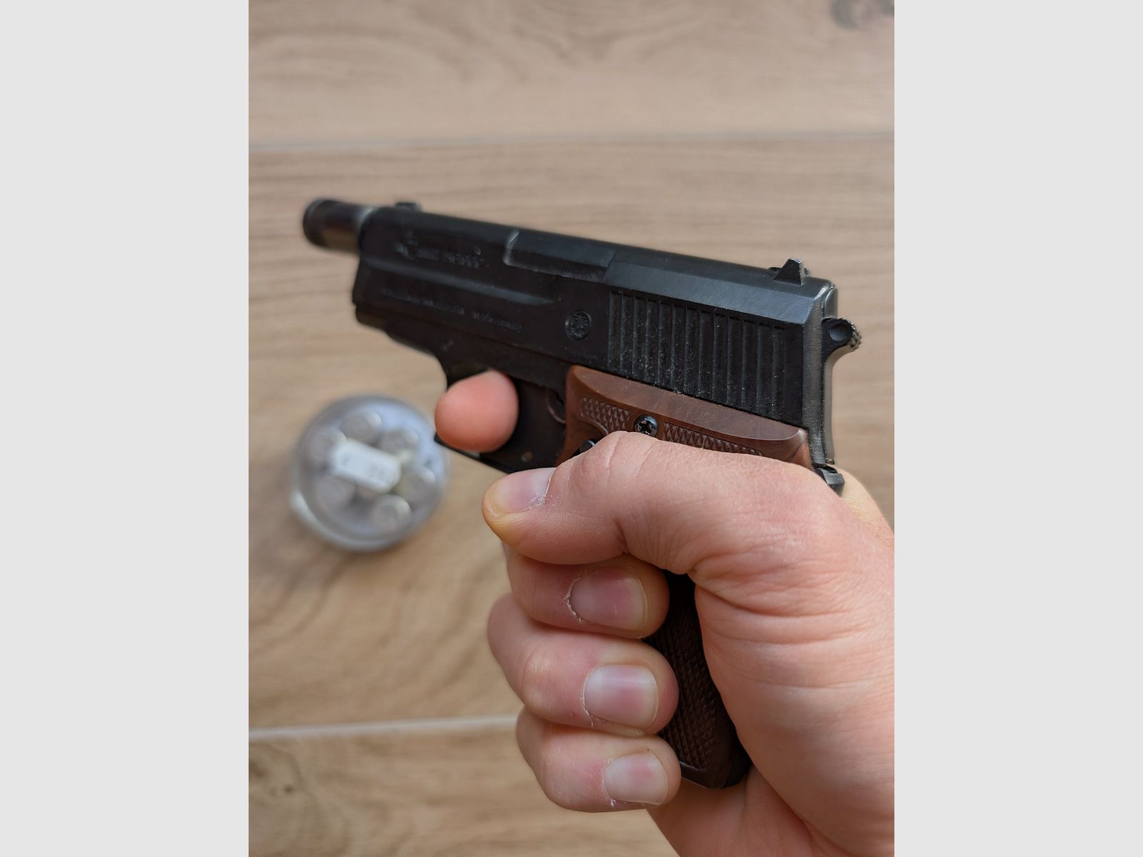 Röhm RG 800 - Erbstück inkl. Leuchtpatronen - sehr guter Zustand 