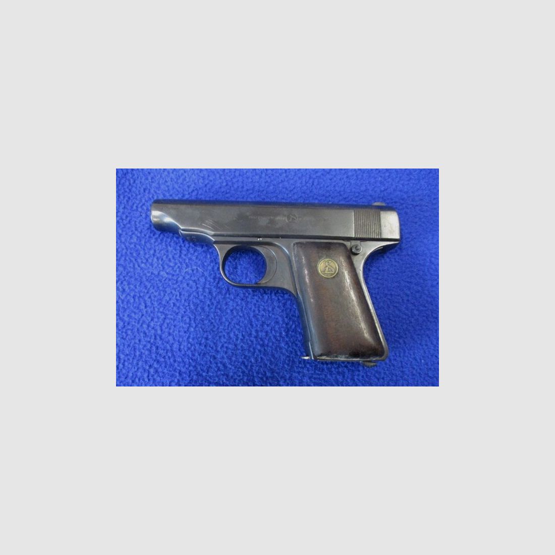 Pistolet Deutsche Werke 6,35mm Browning, zdjęcie 1 z 2