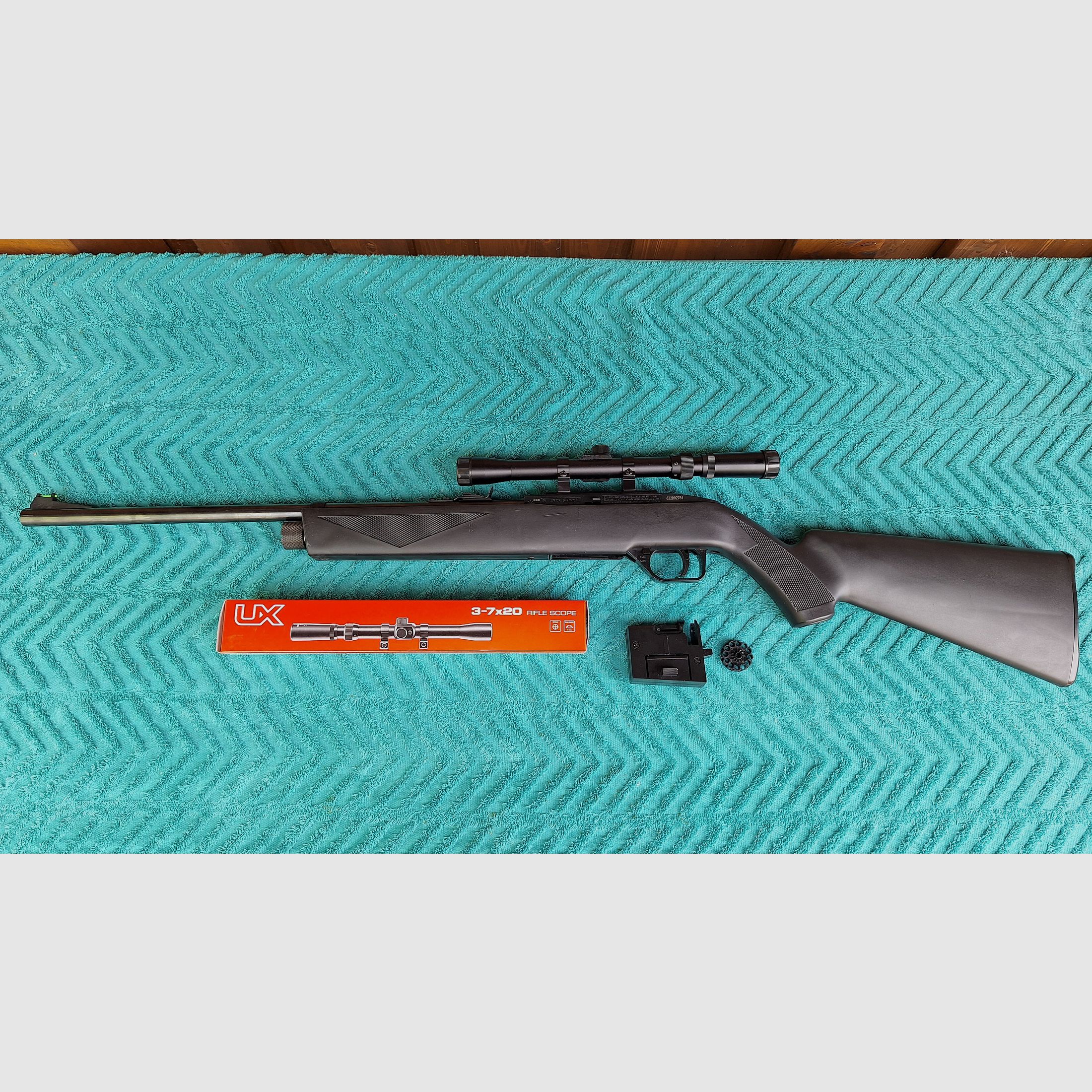 Crosman 1077 Co2 Gewehr 4,5 mm Diabolo mit Zielfernrohr