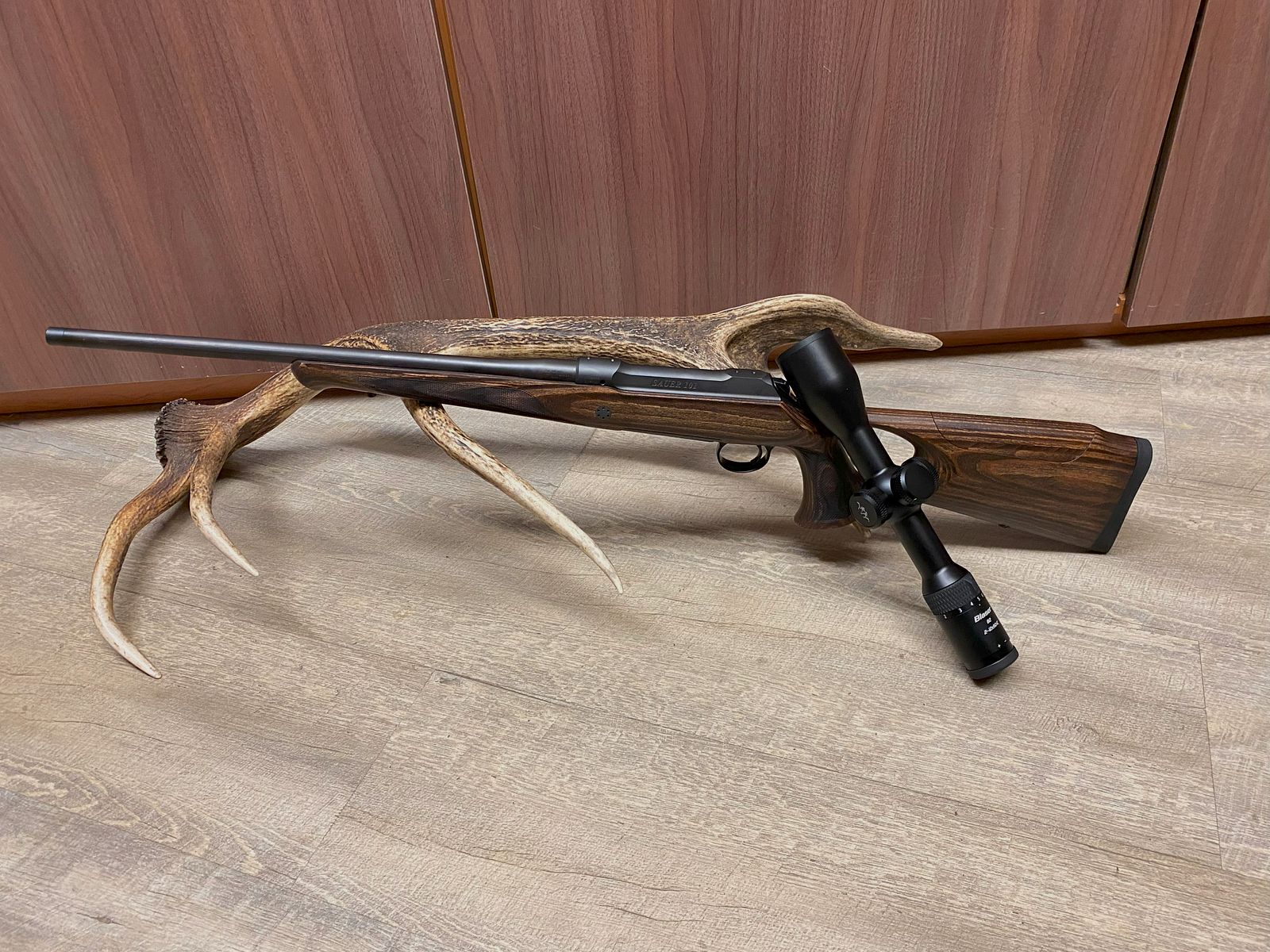 Sauer 101 GTI, z Blaser B2 2-12x50 iC S, z szyną