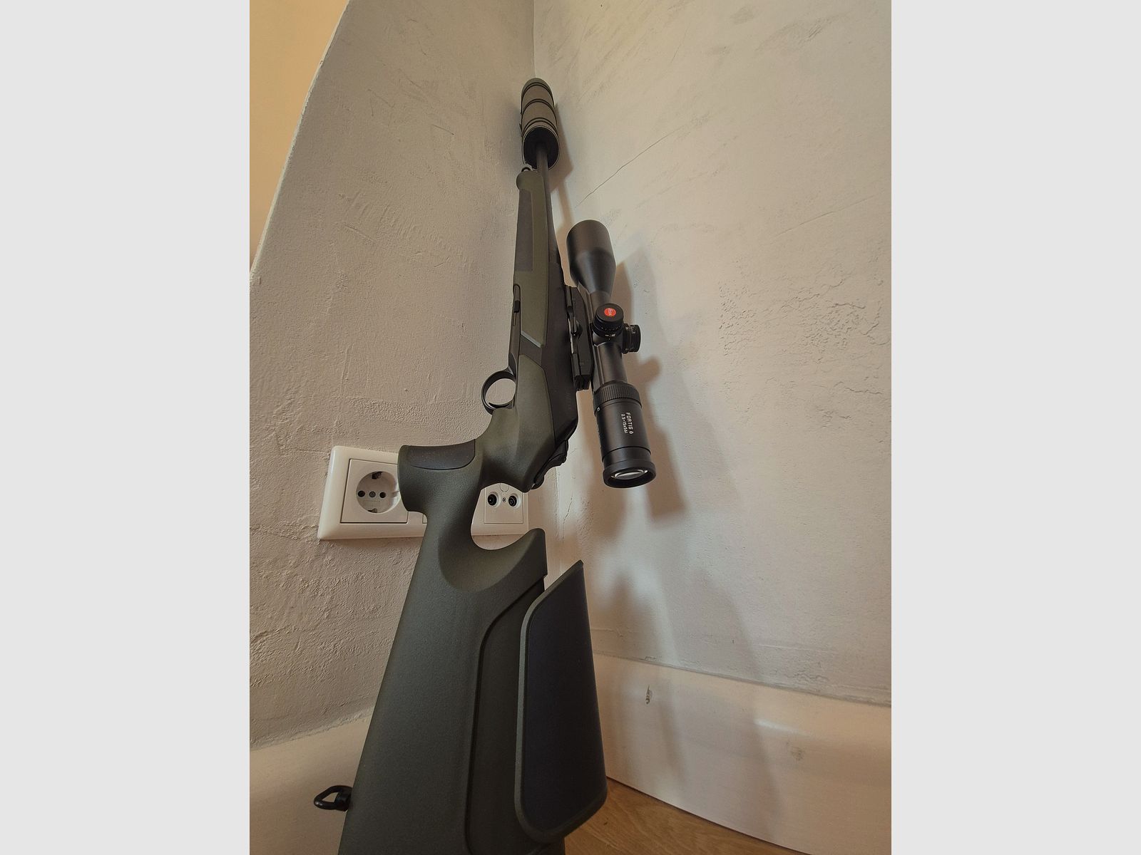 Merkel Helix Speedster Scout .308 inkl. Leica Fortis 6 und Hausken JAKT WD 60 XTRM MK2 – Neuwertiger Zustand