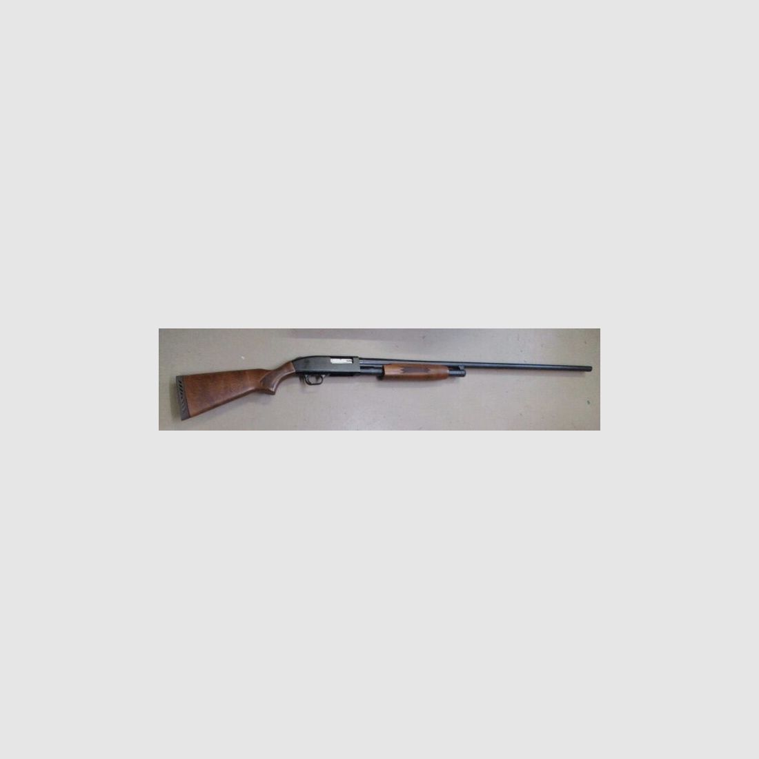 Vorderschaftrepetierflinte Gänseflinte Mossberg extra lang 12/76 VRF