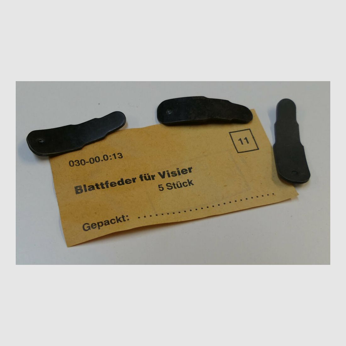 DDR VEB Dispositivos y construcción de herramientas Wiesa original DDR NVA AK 47 resorte de hoja para mira, resorte de mira [11] sin usar, nuevo para AK47, 7,62x39