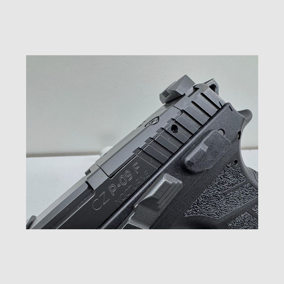 Pistolet CZ P-09 F Nocturne, image 8 sur 10