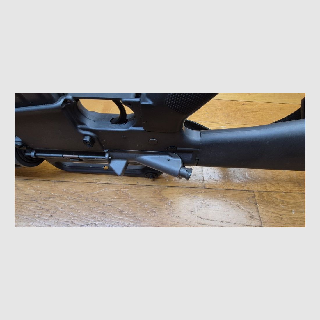 Zeer mooie Colt AR15 A2 Sporter II Repetiergeweer – Kaliber 222 rem. – 100% Colt fabricage rond 1985 – Tussen de M16 A1 en de M16 A2 in de Colt stamboom – Uitstekend kwaliteitswapen voor fans van het AR15-platform – TBE++, afbeelding 19 van 43