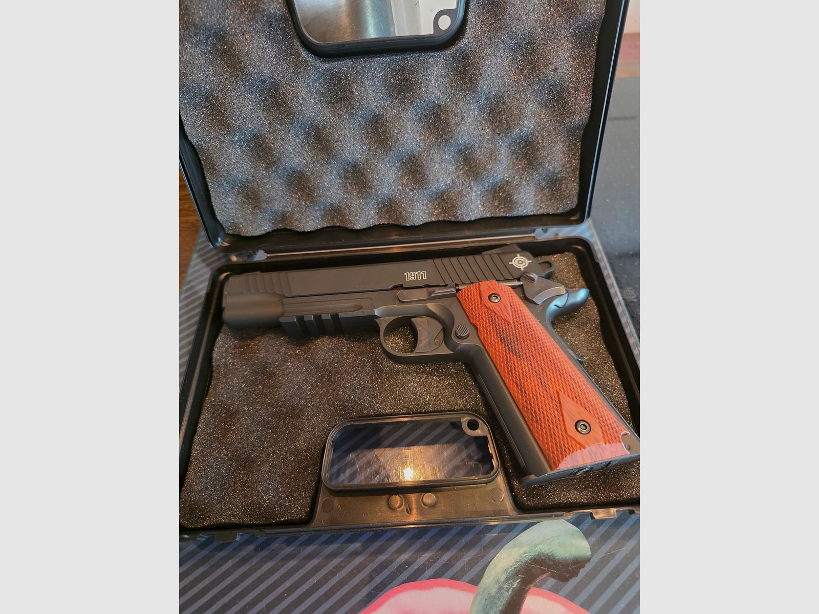 LP Crosman 1911