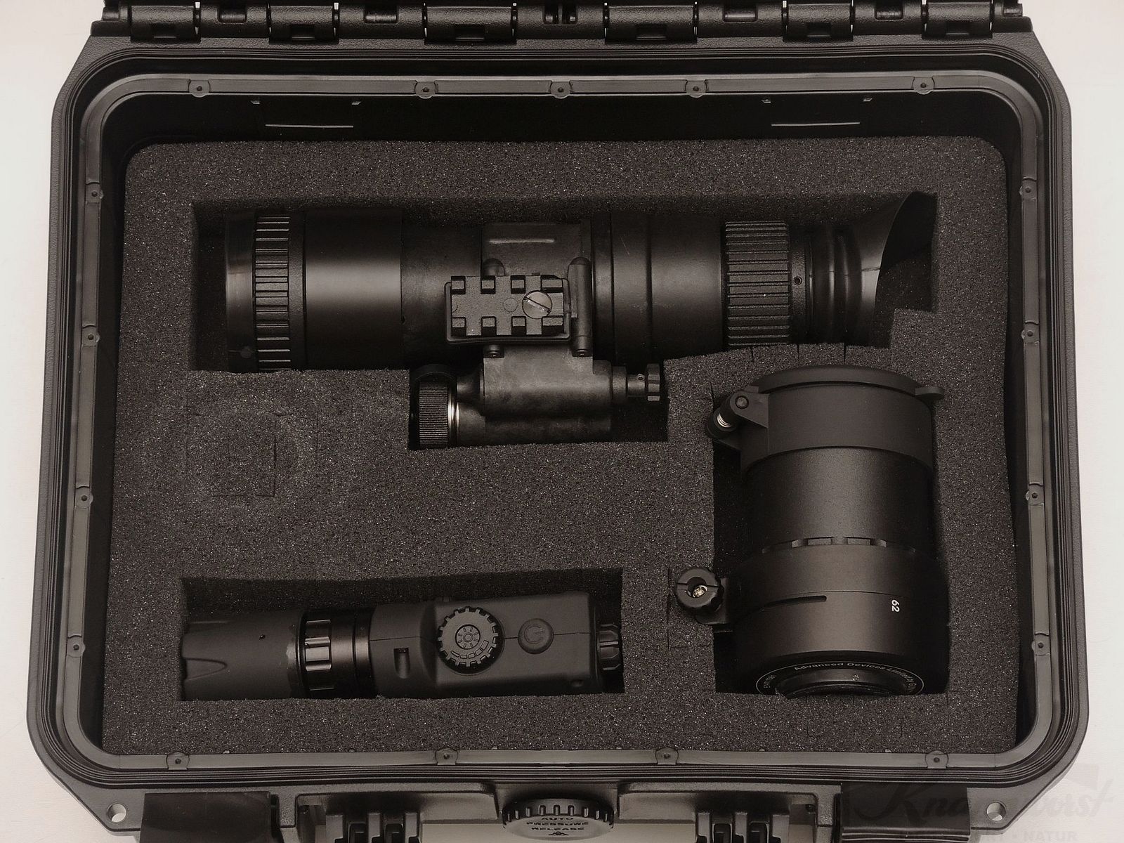 Dispositivo di visione notturna Nightspotter M3X con obiettivo aggiuntivo, immagine 2 di 2