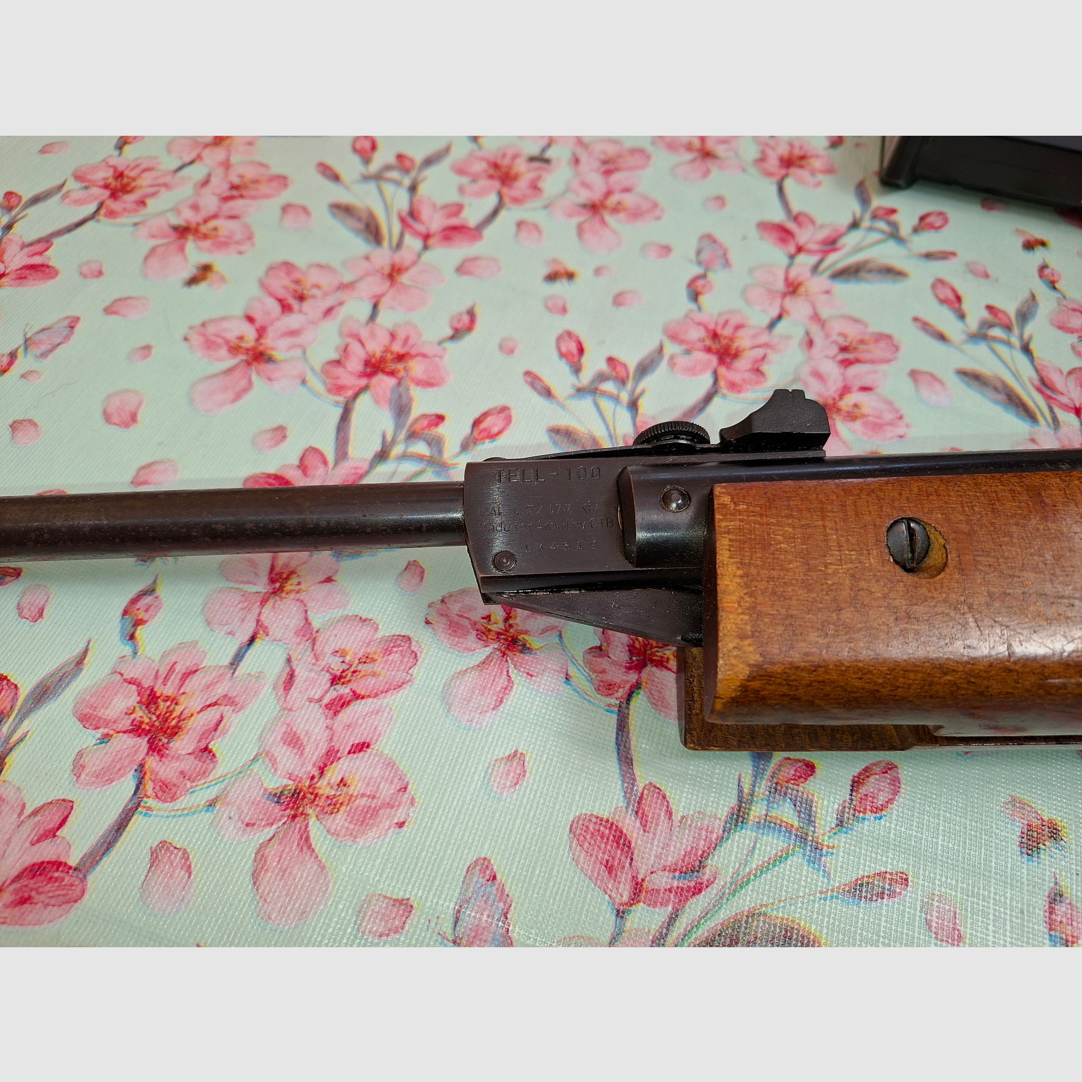Carabina de aire TELL- 100 Cal.4.5mm