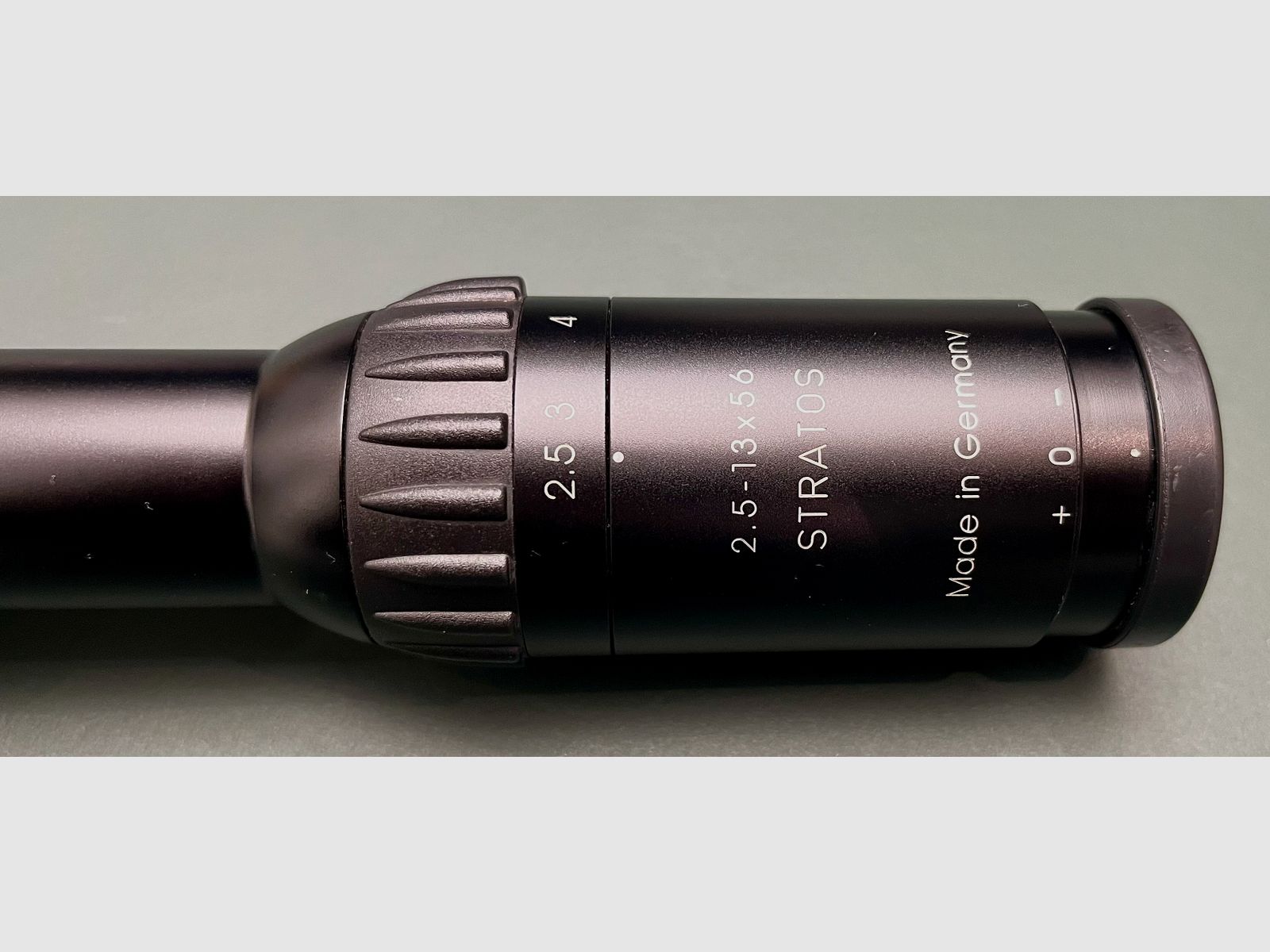 Schmidt & Bender 2,5-13x56 Stratos Zielfernrohr.