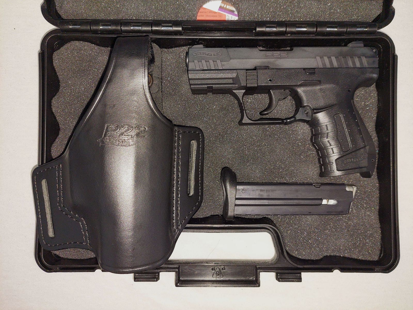 P22 mit Lederholster (Neu)